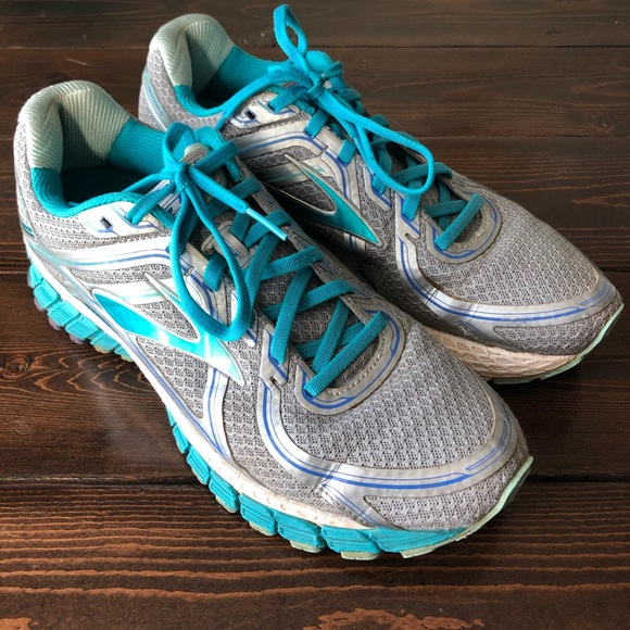 brooks gts 16
